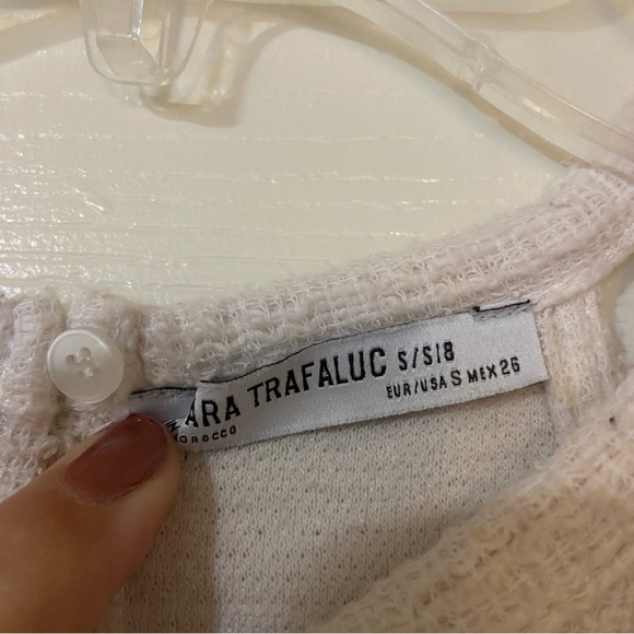 Off White Halter Top with Fringe Hem - Picture 3 of 7